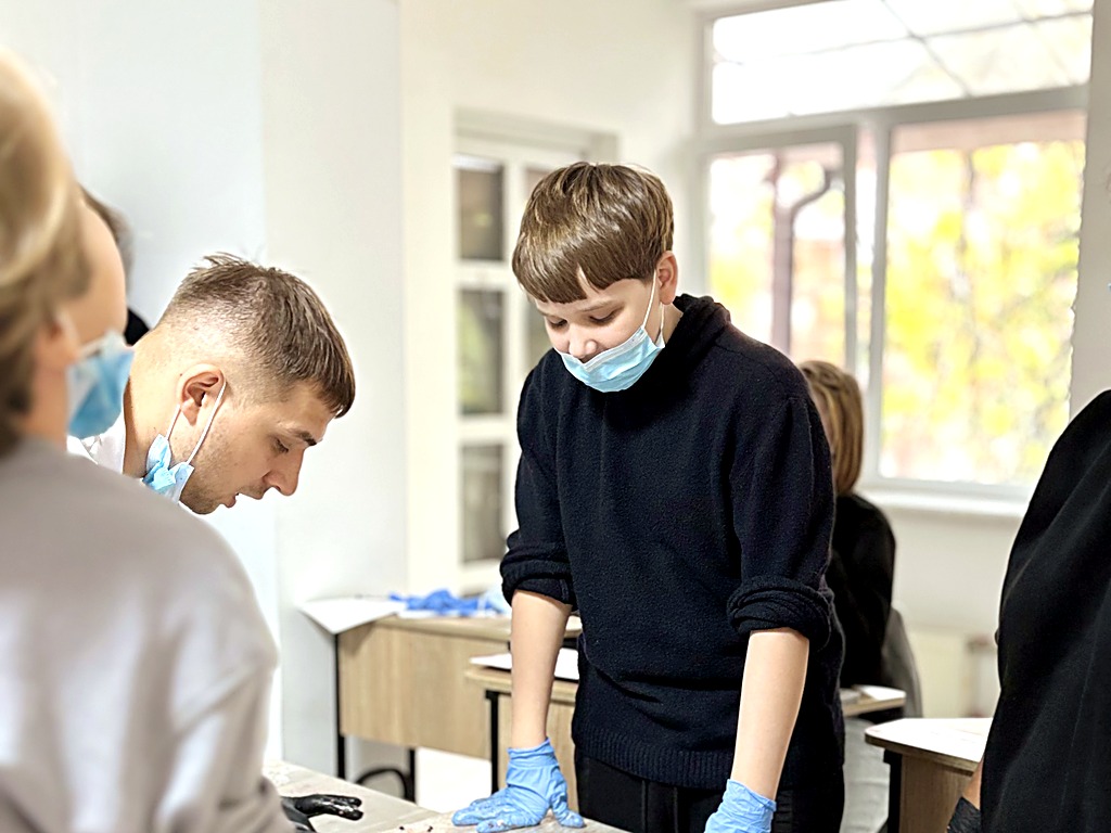 Пʼятниця розвитку: учні запустили власний подкаст про критичне мислення